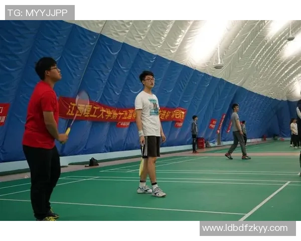 西安羽毛球队以99分稳居精英赛积分榜首位展现强劲实力