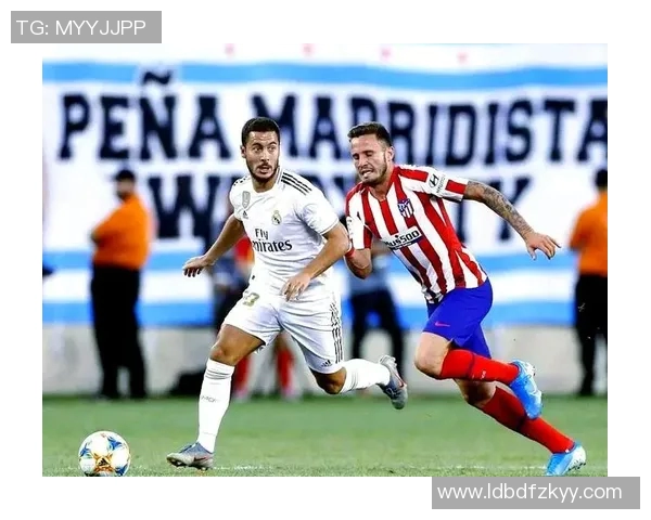 足球明星激烈对抗瞬间揭秘冲突背后的故事与情感纠葛 足球明星激烈对抗瞬间揭秘冲突背后的故事与情感纠葛